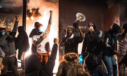 Soulèvement contre le racisme policier à Minneapolis : « Cette fois, le feu »