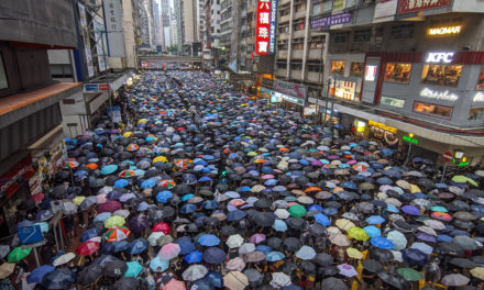 Chine-Hong Kong – Débat. Que signifient pour le mouvement de protestation à Hong Kong les lois de sécurité nationale adoptées par Pékin?