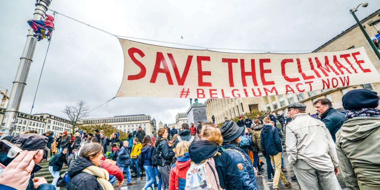 Mouvement climat, démocratie politique et révolution sociale