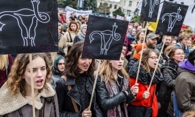 La Pologne se révolte contre la nouvelle interdiction de l’avortement
