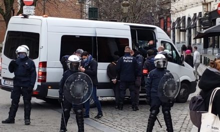 Témoignage : « Lorsque je suis arrivée aux alentours de la gare centrale, le déploiement policier était très impressionnant »