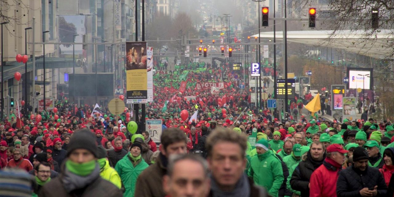 Communiqué : Faire front face aux attaques contre le droit de grève et de manifester