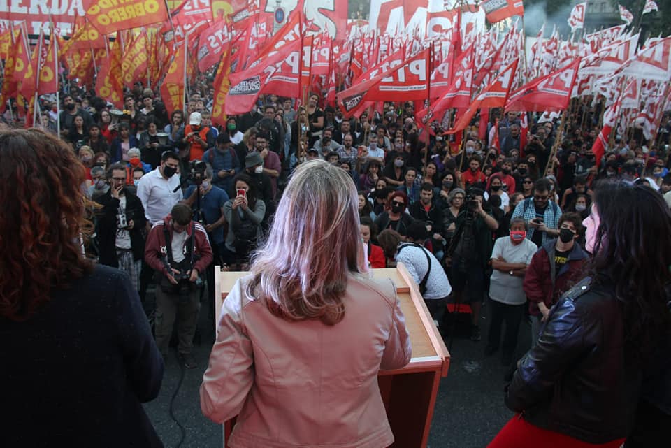 Le gouvernement argentin perd sa majorité et l’extrême gauche améliore ses positions