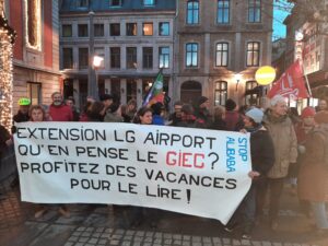 Photo: Rassemblement lors de la réunion du Conseil communal de Liège le 19 décembre 2022 (Gauche anticapitaliste / CC BY-NC-SA 4.0)