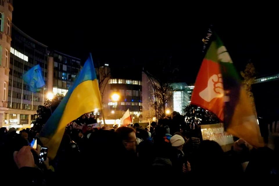 Solidarité avec la résistance du peuple ukrainien! Troupes russes hors d’Ukraine!