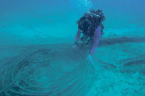 subsea cable diver câble sous-marin plongeur
