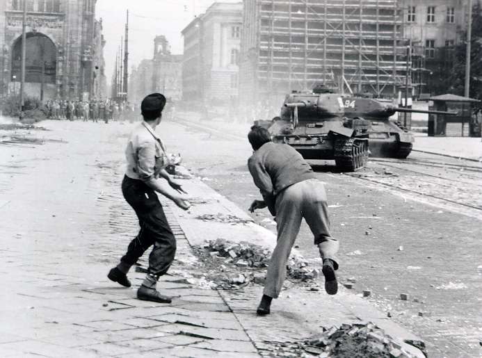 Juin 1953 : la RDA se soulève