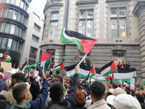 Photo : Rassemblement du mercredi 11 octobre 2023 à Bruxelles, pour un cessez-le-feu et une paix juste, contre la violence coloniale et l'apartheid. (Sébastien Brulez / Gauche anticapitaliste / CC BY-NC-SA 4.0)