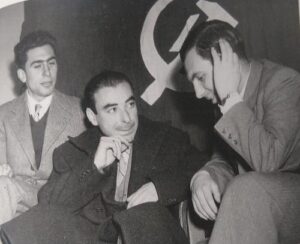 Roma, 1950. De gauche à droite: Leone Iraci, Alfonso Cascone, Livio Maitan. © L’Europeo.