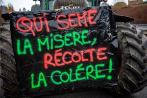 Photo : Les agriculteur·rices du Valenciennois (France) et des environs bloquent l'autoroute A2 à Valenciennes dans le sens Bruxelles-Paris, le 24 janvier 2024. (Dominique Botte / Gauche anticapitaliste / CC BY-NC-SA 4.0)