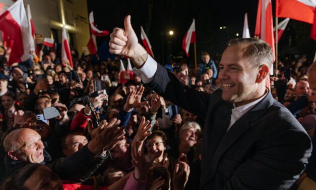 En Pologne, victoire électorale de la droite dure