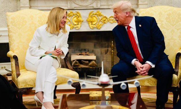 Italie : trois ans de Meloni, un modèle pour l’extrême droite internationale.