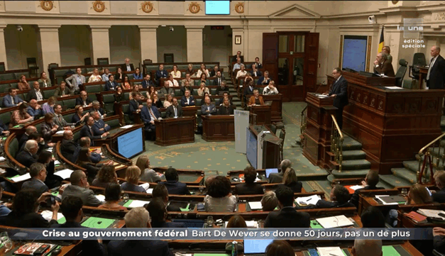 Echec du « fédéralisme d’union », crise de régime larvée