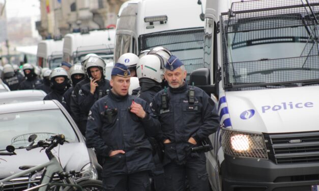 Réprimer, enfermer, tuer : la politique migratoire belge