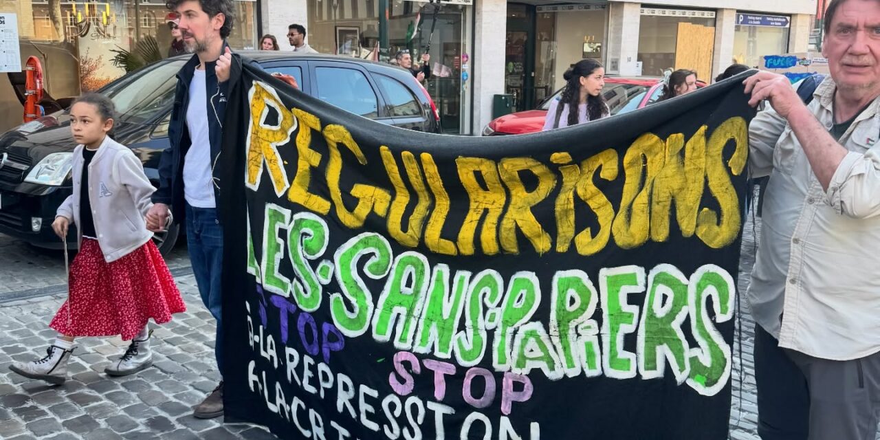 Appel aux syndicats: Stop à la dérive autoritaire et antisociale : mobilisons-nous (en liant les deux thématiques) !