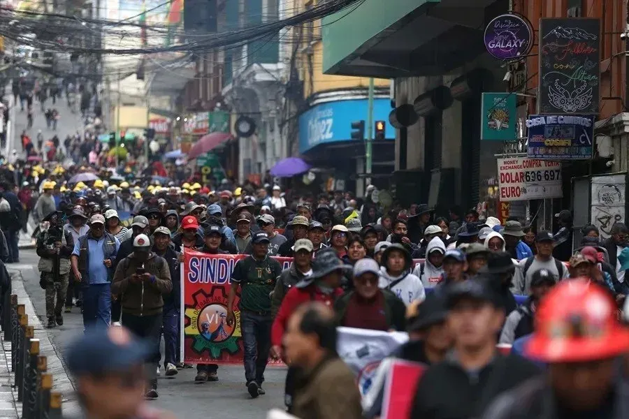 Solidarité avec les travailleur·ses et les paysan·nes de Bolivie!
