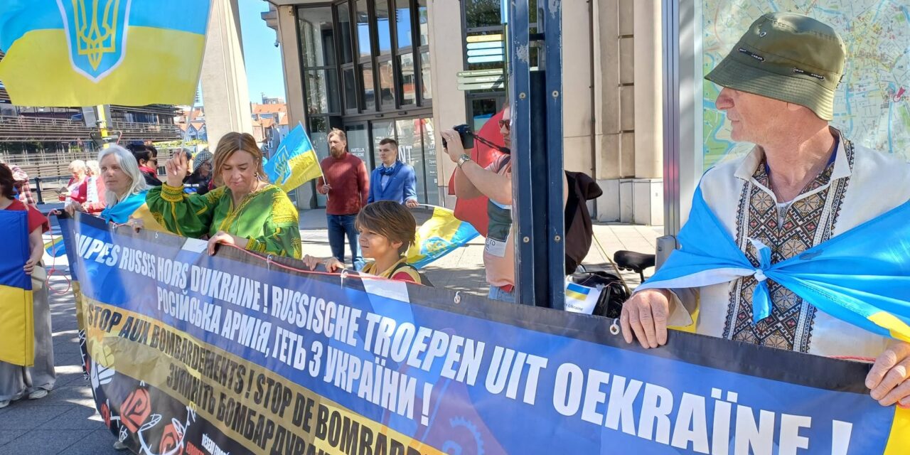 Un antimilitarisme qui oublie ceux qui sont attaqués n&rsquo;en est pas un.