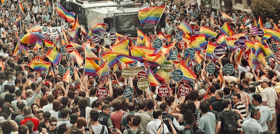 Contre la chasse aux LGBTI+ en Turquie, organisons la solidarité internationale