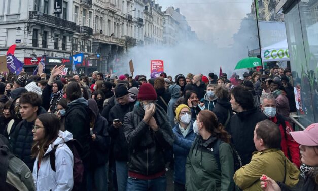 Pour défendre notre avenir, contre l’austérité et la répression : toustes dans la rue aux côtés des jeunes ! 