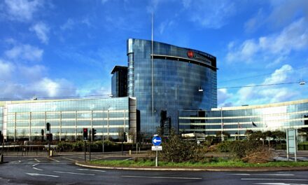 “Ce qui se joue, ce n&rsquo;est pas uniquement les emplois des travailleurs, mais notre résilience collective au niveau de la santé publique.” Entretien avec un travailleur de GSK suite à l’annonce de 1217 licenciements en Belgique (1/2)